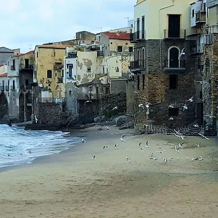 Delle Rose Bed & Breakfast 4*