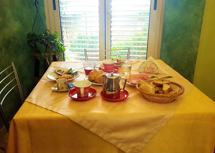 Delle Rose לינה וארוחת בוקר 4*